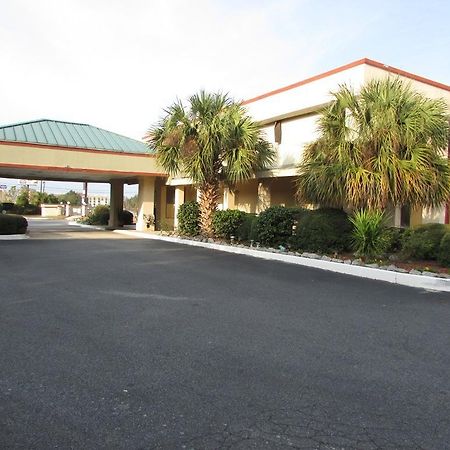 New Valdosta Inn And Suites Buitenkant foto